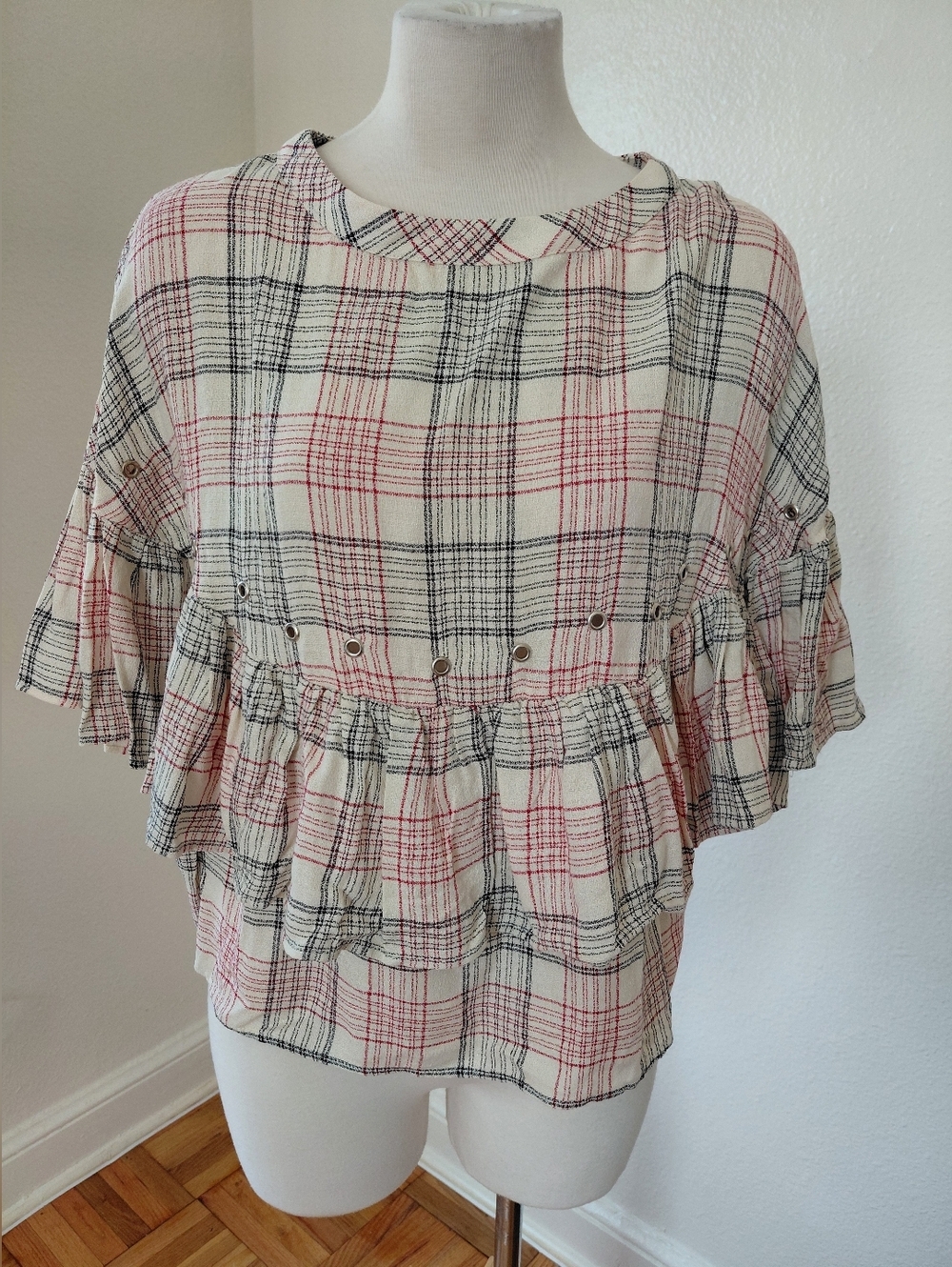 ZARA-Women's M Plaid Ruffle Short Sleeve Top in Cream with Pink and Black.